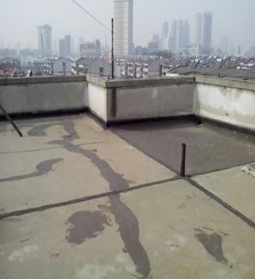 东安漏水维修 楼顶漏水是什么原因，楼顶漏水维修方法是什么?